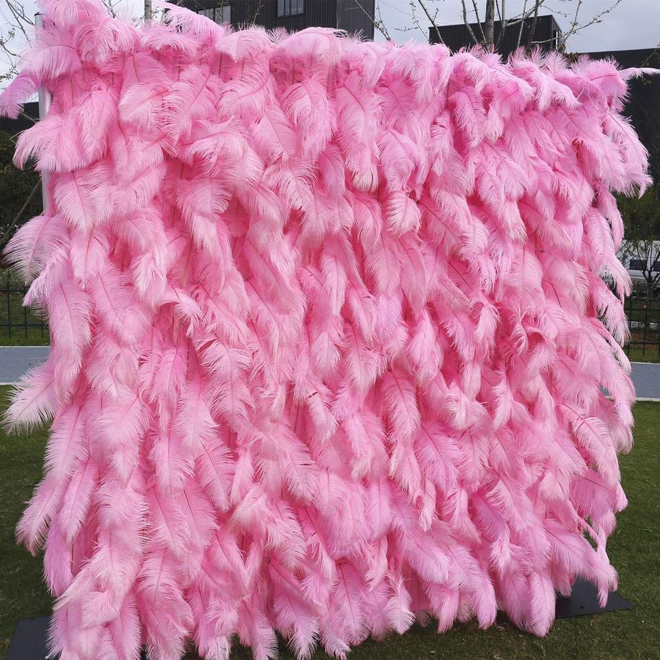 New Arrival Pink Wedding Backdrop Luxurious Feathers European Style Wedding Backdrop Faux Pink Feather Flower Wall