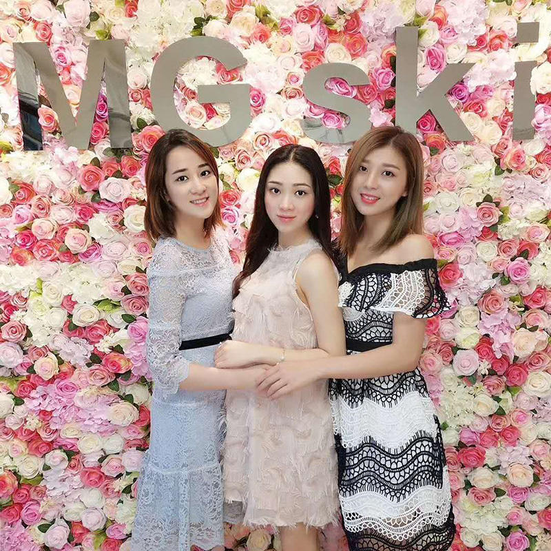 Romantic 40*60 Cm Hot Pink Flower Wall Romantic Artificial Silk Flower Wall Decoration Background Panels for Graduations