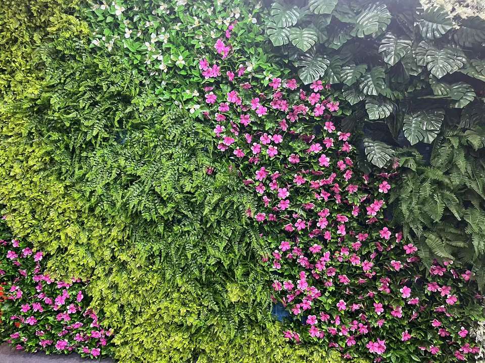 Artificial Flower Wall Mesh Base Grass Green Wall for Wall Ceiling Decoration