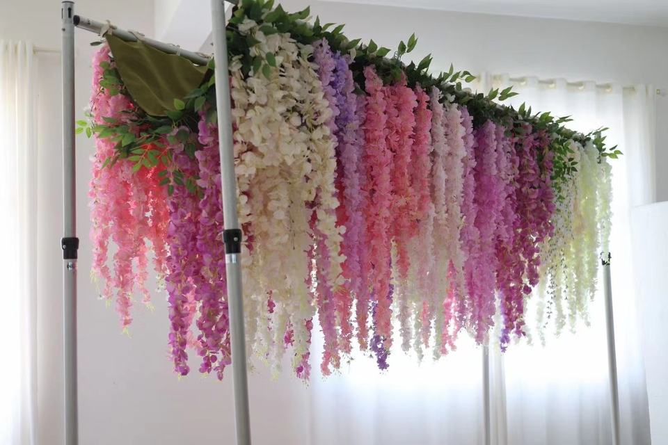 Party Wedding Luxury Centerpiece Wedding Ceiling Drapes Decorations Artificial Flower White Wisteria Roll-Up Flower Wall